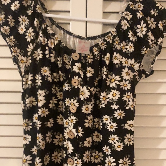 Floral Print Dress. Super Cute - Picture 3 of 4